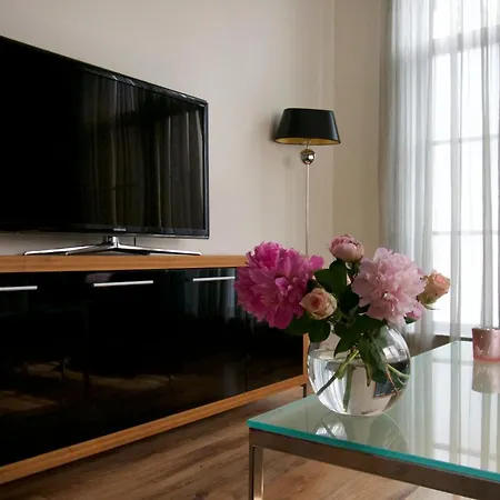 Faupel Apartment